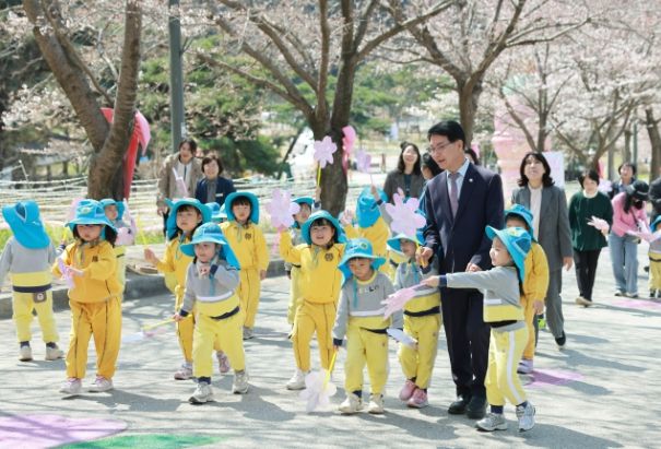 고창벚꽃축제, 기다렸나 봄