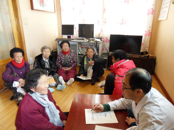 산청군 보건의료원은 오는 2월 19일까지 심뇌혈관질환 예방관리교육과 치매조기검진을 실시한다
