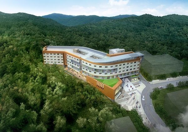 (창원/심지윤 기자) = 경남도는 경남도민의 숙원이자 수도권 대학 진학한 경남출신 대학생의 거주문제를 해결하고자 서울 강남에 재경기숙사를 건립해 재경기숙사 남명학사 착공식을 1일 개최했다.