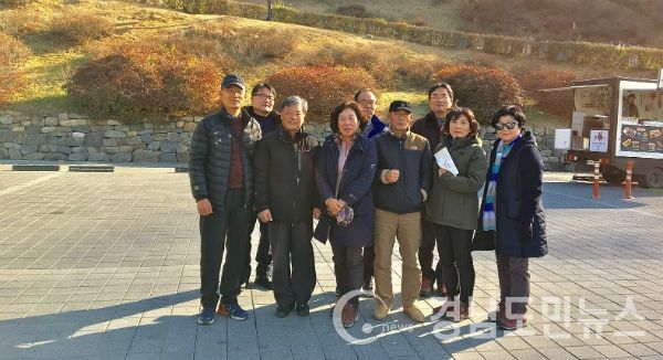 문화관광해설사 역량강화를 위한 “2017 문화관광해설사 역사문화 탐방“을 실시했다.(사진/합천군)