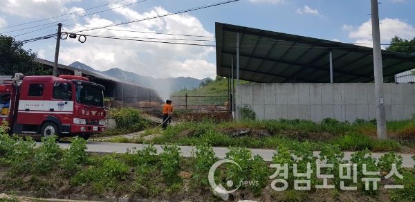 주택가 골목 경로당 주변 급수지원(사진/거창소방서)