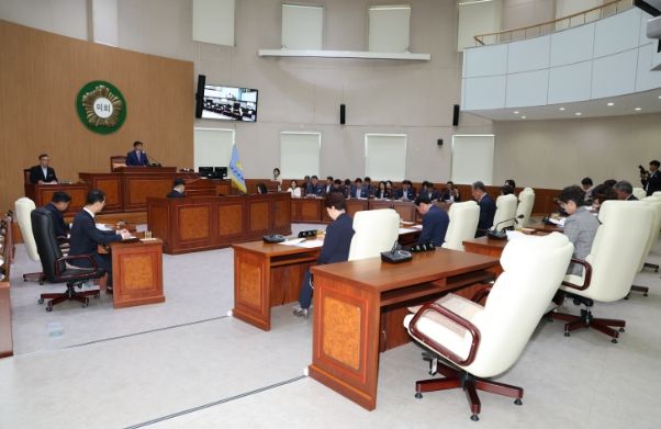 고성군의회, 제297회 임시회 개회