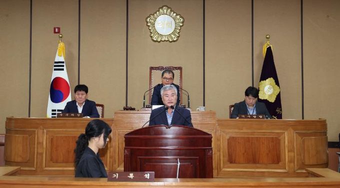 하동군의회 정영섭 의원, 공공부문의 출산장려정책 제안