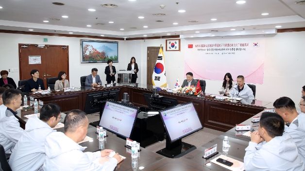 중국 온령시 탁구대표단 접견 사진