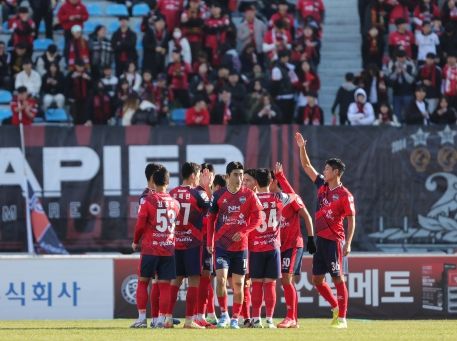 김천상무, 아쉬운 패배로 준우승 무산...“내년에는 더욱 높은 순위를 바라보겠다”