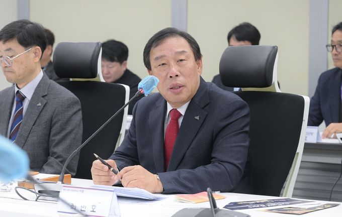 최민호 시장, 3일 12월 확대간부회의