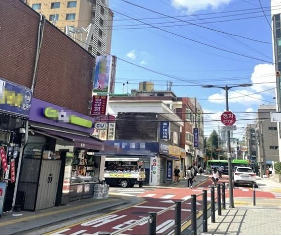 대림동 일대 불법 간판이 정비되어 도시미관이 한층 개선된 모습