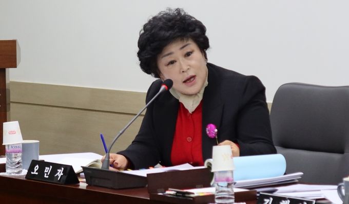 의령 군의회 오민자 의원