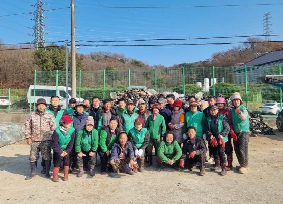 세종시 부강면 새마을협의회, 영농폐기물 집중 수거