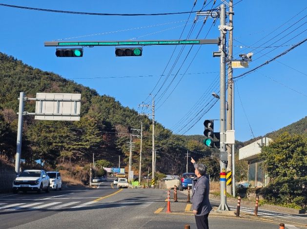 거제시, 운전 환경 개선를 위한 LED 차량신호등 보조장치 시범운영 시작