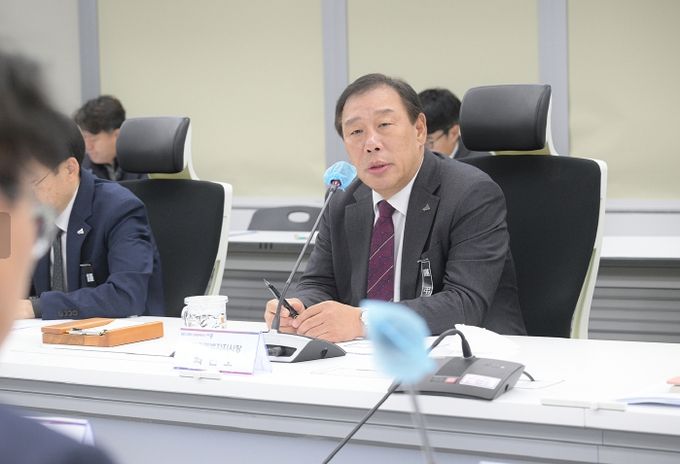 최민호 시장, 31일 간부회의 주재