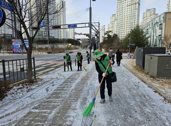 세종시 아름동, 겨울철 통학·출근길 안전 지켜요