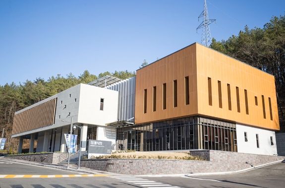 함안군, 자연과 조화를 이루는 장례문화 선도 지역 세수 증대와 주민복지 동시 실현