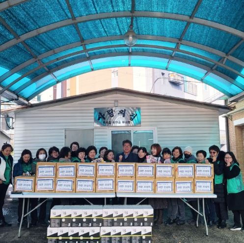 양주시 백석읍 새마을부녀회, 구정맞이 ‘사랑의 온기’ 나눔ⵈ ‘라면 20박스’ 기부