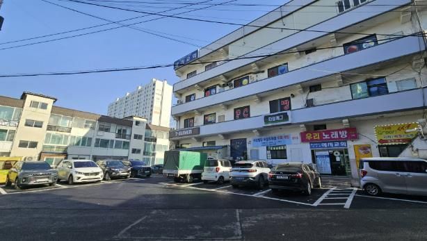 용인특례시 개방주차장에 참여한 처인구 마평동 석산빌딩 주차장 전경