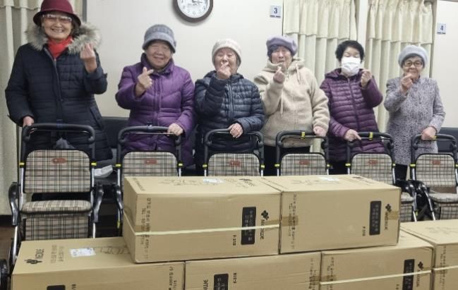 안산시, 한두건설(주)서 사할린동포 어르신 위한 후원품 기탁받아