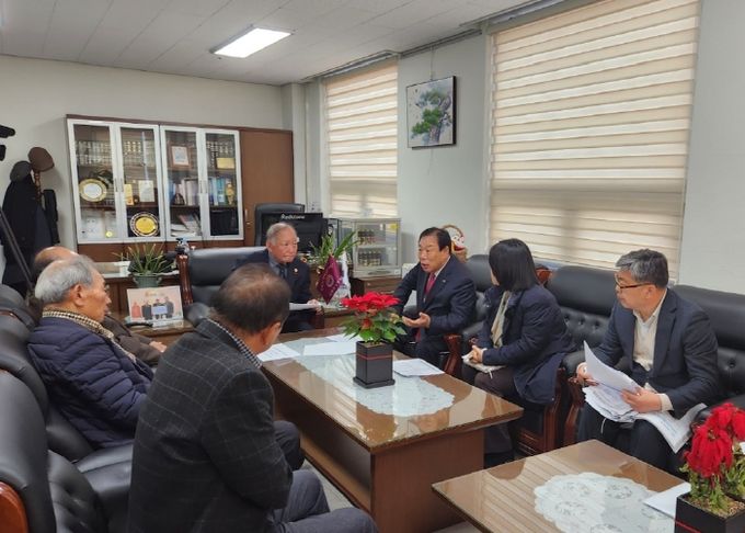 최민호 세종시장, 설 명절 앞두고 복지시설 등 위문