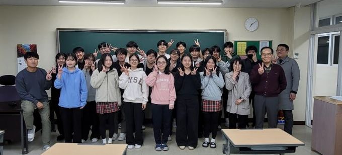 산청우정학사, 2025년 대입 역대 최고 성과 달성