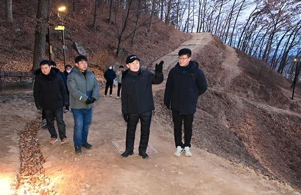 고령군 국가유산과 함께 빛나는 도시! - 주산성 야간경관 사업 - 현장방문