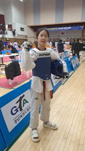 산청초 박세연