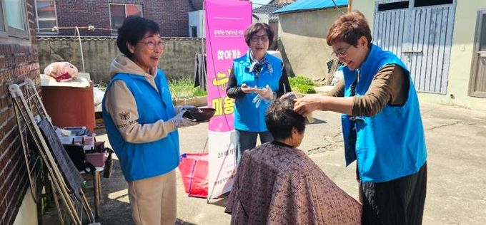 함안군 가야읍 지역사회보장협의체 ,‘미용봉사’실시