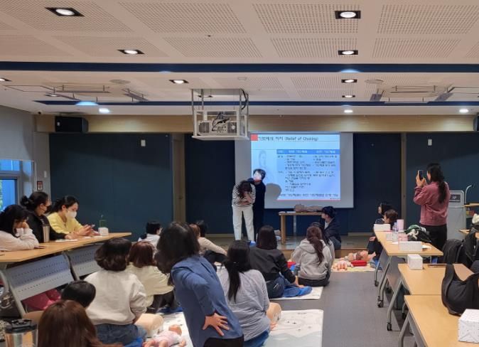 거제시 육아종합지원센터,보육 교직원 응급처치 실습 교육 실시