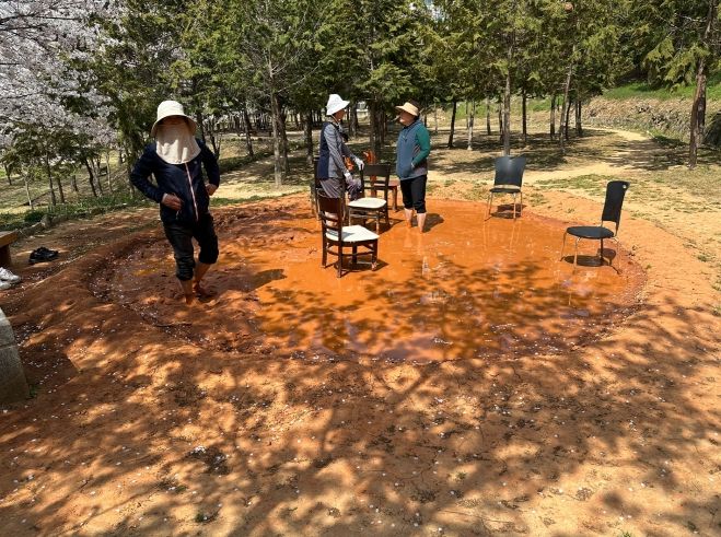 광산구 내집앞 맨발길_송정공원말미산 황토탕