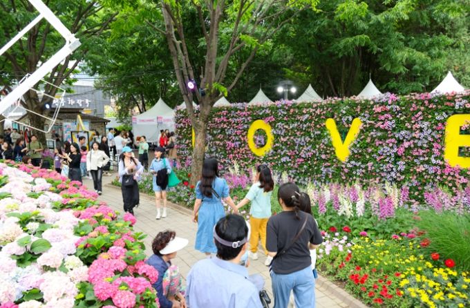 지난해 개최된 제3회 유성 봄꽃 전시회 주