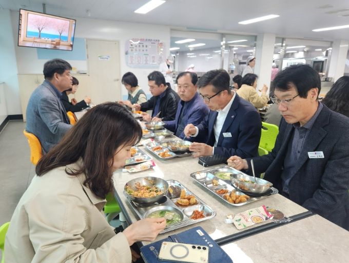 로컬푸드로 잇는 소통 한 끼