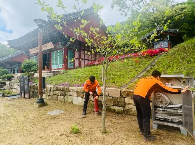 영국사 옥외소화전 점검 사진