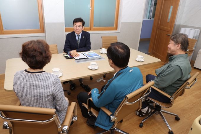 충북교육청, 퇴직 후에도 교육에 대한 열정과 사랑은 현재 진행형