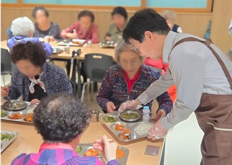 가정의 달 맞이 사회복지시설 찾아 위문