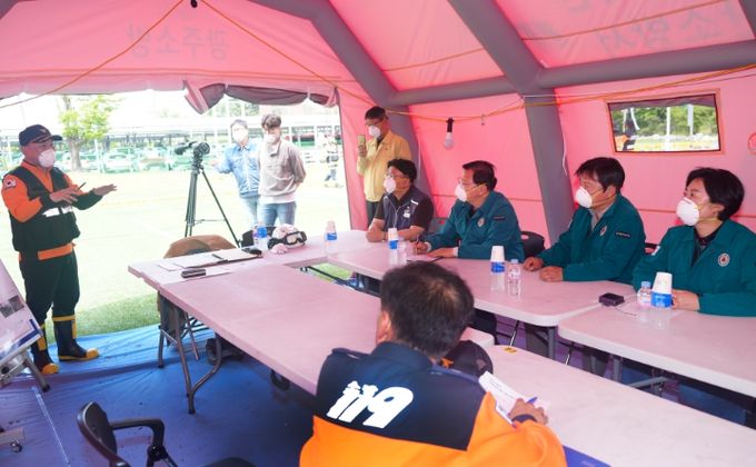 광주광역시의회 행정자치위원회 금호타이어 제2공장 화재현장 방문