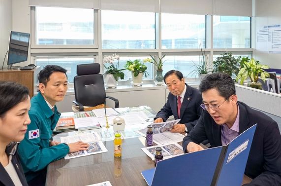 성낙인 창녕군수, 국비 확보 및 농촌 인력난 해소에 총력