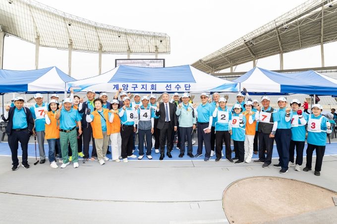 윤환 계양구청장, ‘인천광역시장기 노인건강체육대회’ 참가 어르신 격려