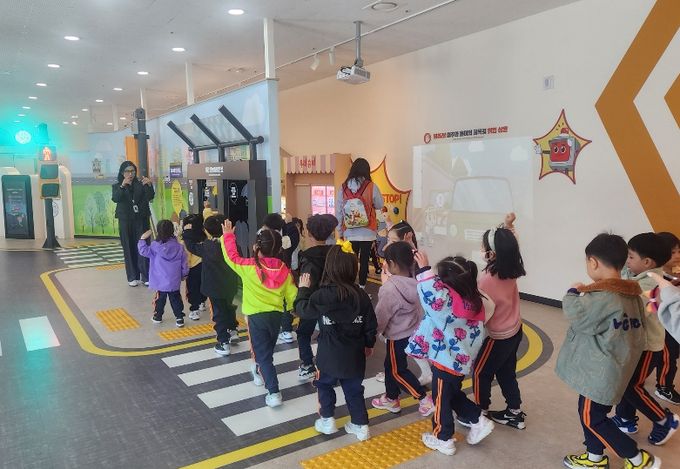 올바른 어린이 교통안전 습관 형성