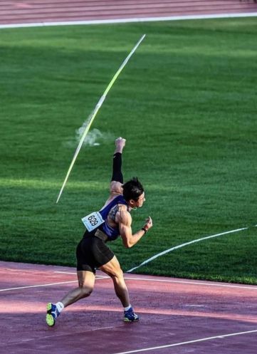 남태풍(창던지기)