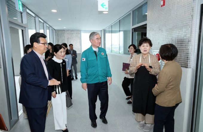 창원특례시, 진해문화원 신축 원사 현장 점검