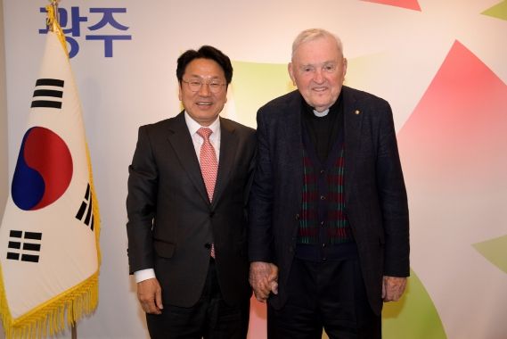 천노엘 신부 면담