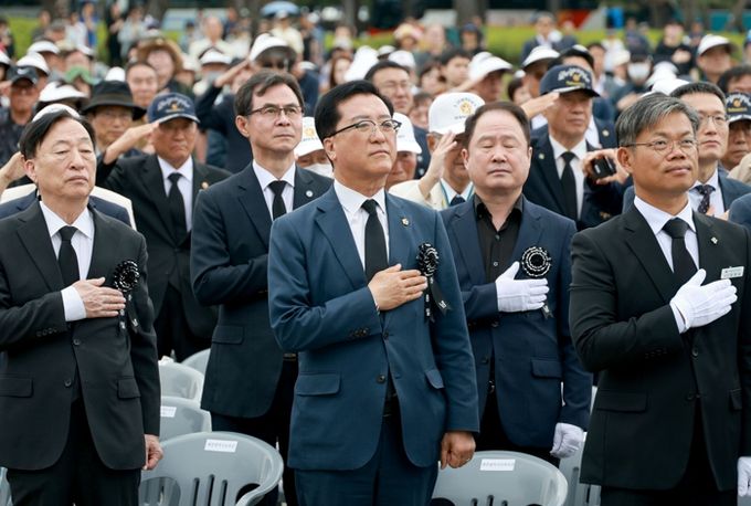 대전시의회 조원휘 의장 “나라와 민족을 지킨 희생, 평화와 번영 이뤄야”