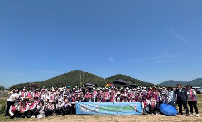 거제시 생활개선회, 플로깅으로 지역 환경을 지키다!