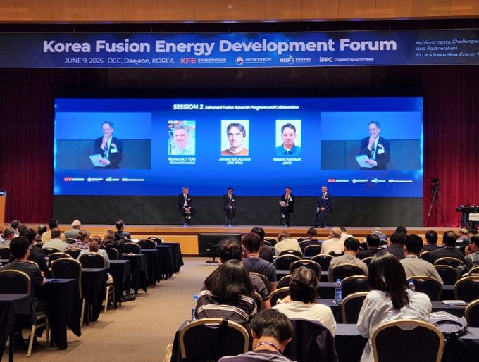 포항시는 9일부터 13일까지 대전컨벤션센터에서 열리는 ‘IFPC 2025’에 참가해 포항이 핵융합 및 플라즈마 산업의 최적지임을 홍보하는 홍보부스를 운영한다.