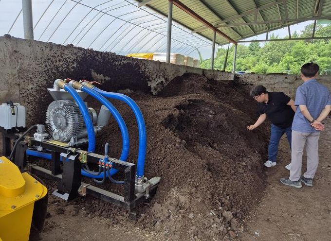 가축분뇨 고품질 퇴비로 재탄생