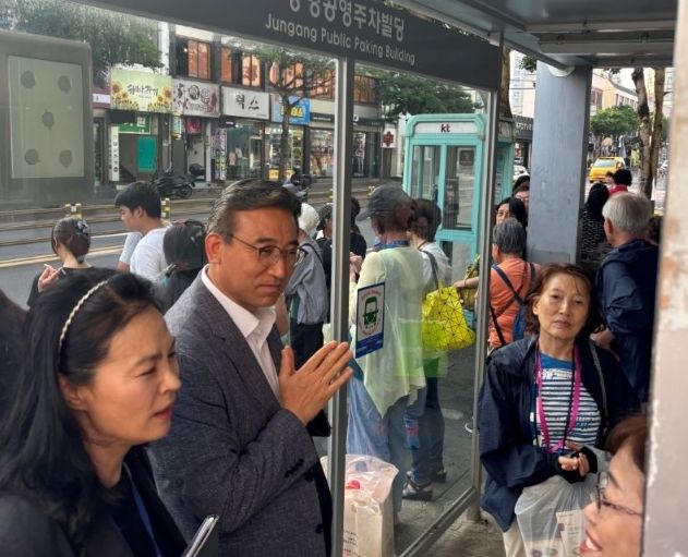 크루즈 관광객 직접 만나 불편사항 점검