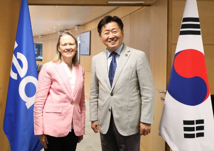 메리 브루스 워릭 IEA 부사무총장과 오영훈 지사