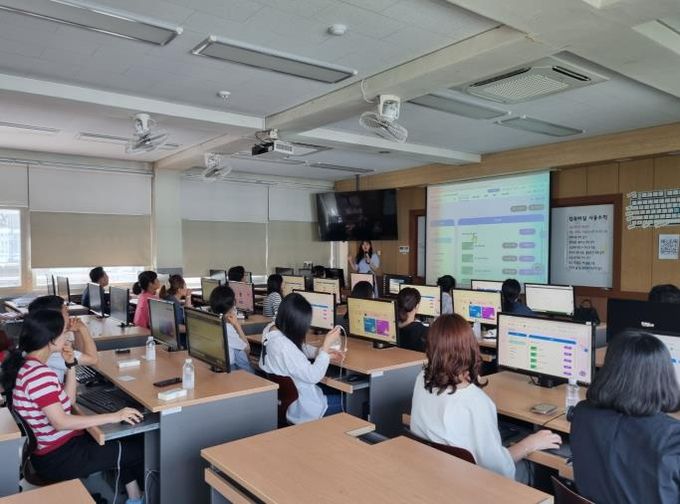 대구시교육청, ‘2025 부모 손에 먼저 담는 AIDT’학부모교육 운영