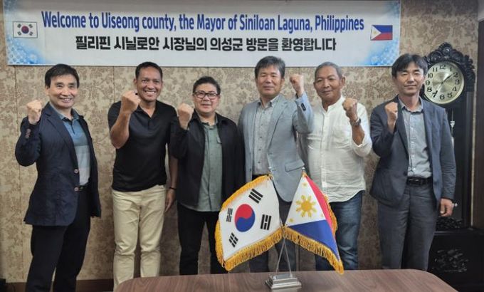 필리핀 시닐로안시 대표단, 의성군 방문