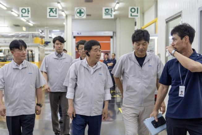 이재영 증평군수, ㈜두산 증평공장 방문...