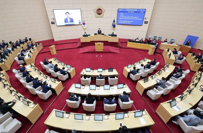 통합대학교 국립의과대학 설립 지원 특별위원회”