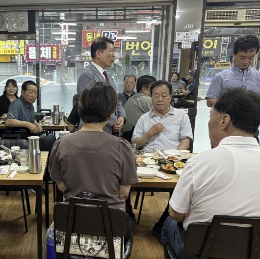 구리시, 깨끗한 쓰레기 처리 감시원 격려